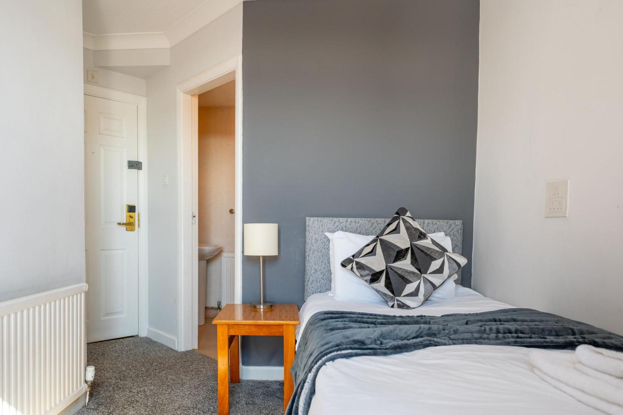 The Strathmore Hotel Morecambe Esterno foto
