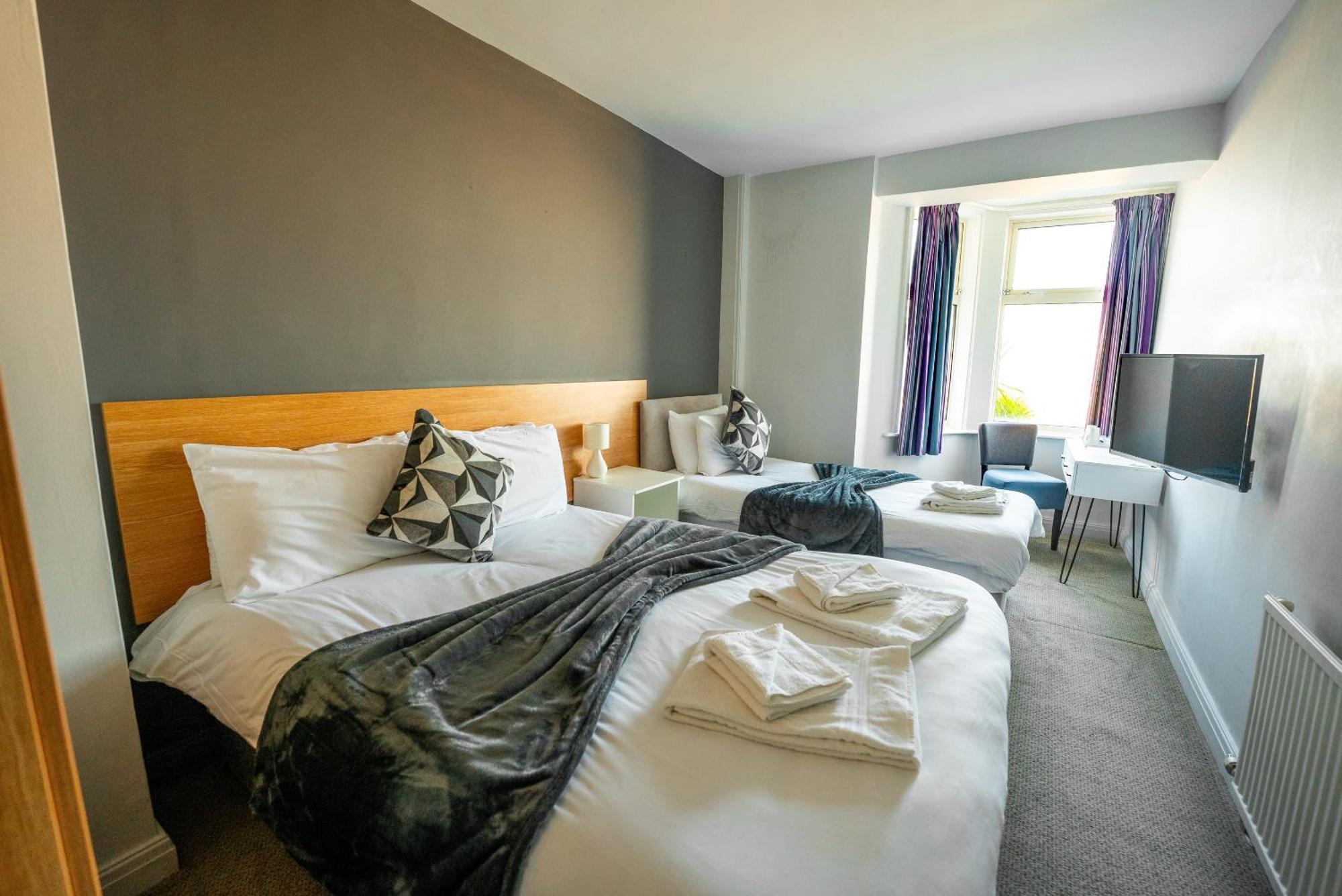 The Strathmore Hotel Morecambe Esterno foto