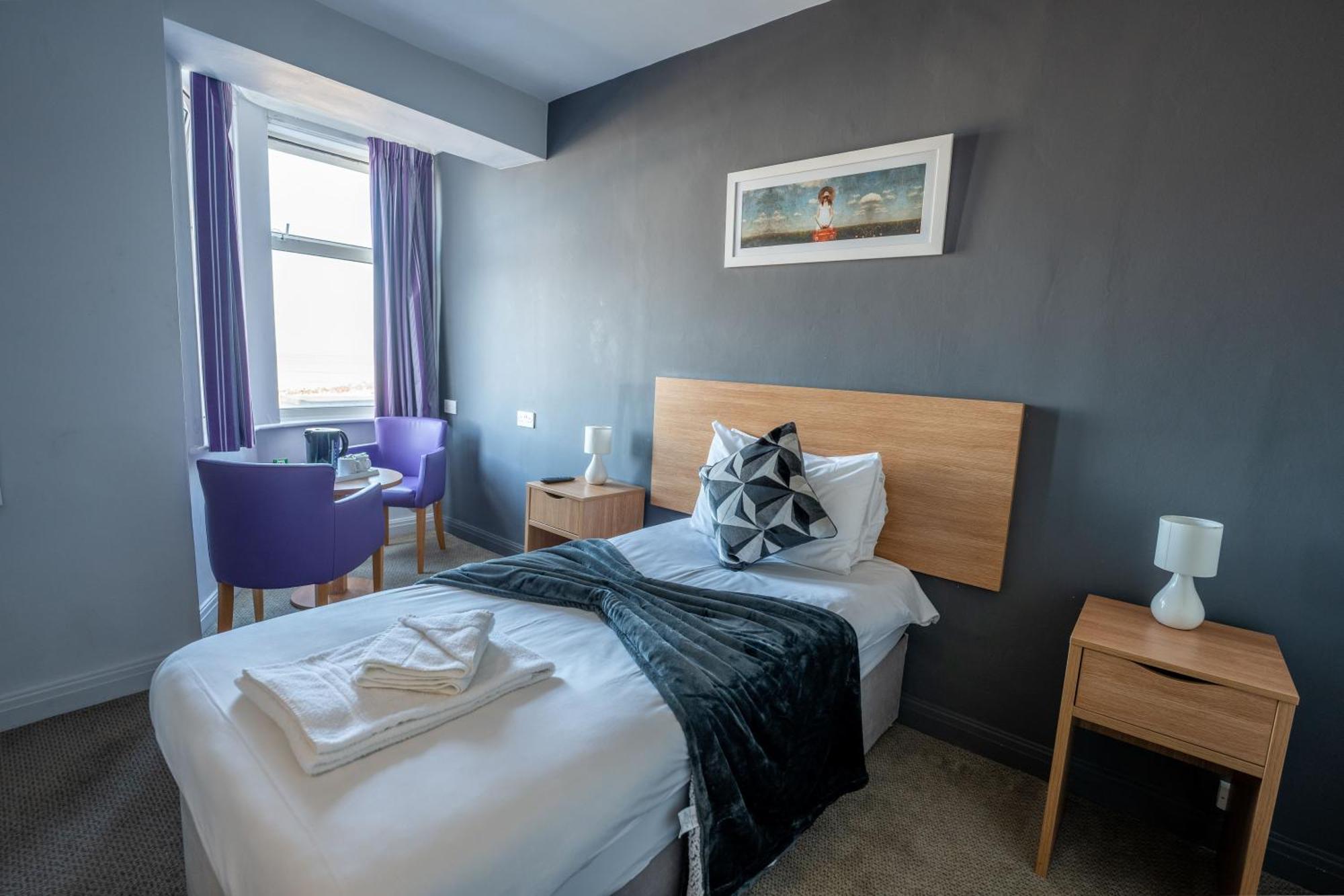 The Strathmore Hotel Morecambe Esterno foto